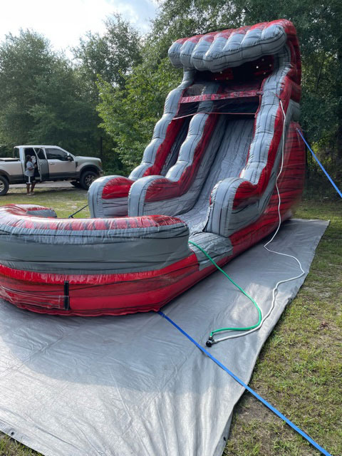 Unit #16 – 16′ Red Wave Water Slide